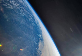 宇航员从太空看地球为啥会那么害怕