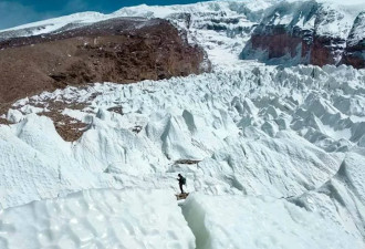 登山队在慕士塔格峰遭遇暴风雪 3人遇难1人失联