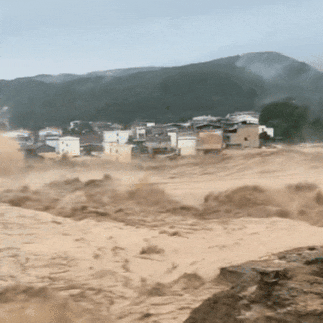 请把目光分一点给“洪水”中的广西....