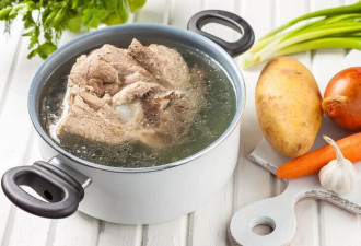 不想癌细胞恶化，少吃5类食物