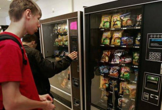 年入20万偷拿1.95元饼干？他遭福特开除结局大反转