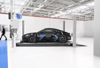 电动跑车？Alpine A110 FUTURE原型车官图发布