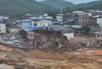 洪水淹过“世界茉莉花都”：“没见过整个村子泡在水里”