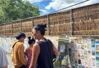 清迈偶遇55岁瞿颖一家四口，女儿身高近170