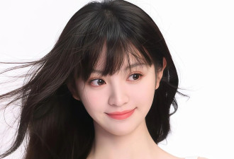 田曦薇晒出盛夏清凉写真，当可爱与性感结合，诠释轻熟美丽