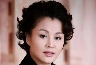 19岁结婚20岁生娃,娃出生21天就净身出户,如今...