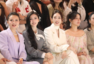董璇携女儿小酒窝亲子走秀 Angelababy台下暖心比心