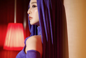 范冰冰与Cardi B巴黎时装周同框 网民神留言