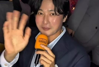高小英与李敏镐同框致意，张东健藏蓝西装尽显自在气息