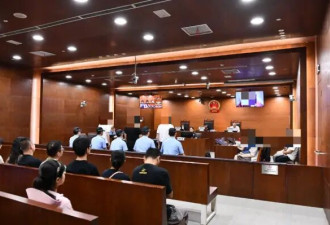 成都一火锅店回收口水油熬锅底给客人5人被判刑