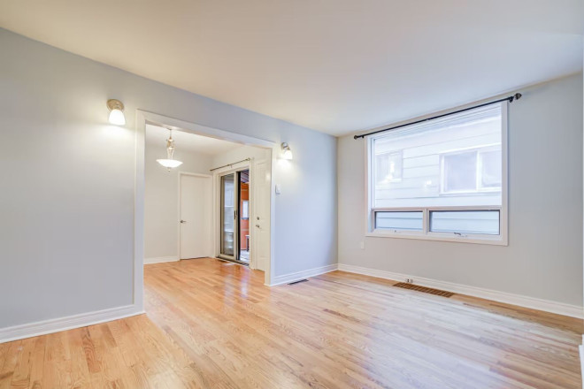 19 Robinson Avenue Toronto