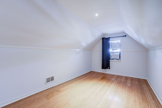 19 Robinson Avenue Toronto