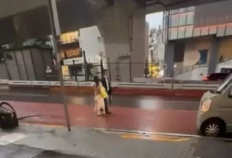 女子疑被当街掳走视频疯传！暴力塞入出租车挣扎尖叫 司机做法极心寒