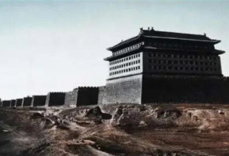 谁毁了老北京？梁思成当年的预言都应验了