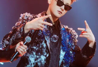黄子韬捐卫生巾引韩网热议 被韩网网友高度赞美