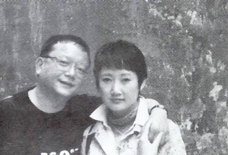 和王刚离婚24年，成方圆已成他高攀不起的样子