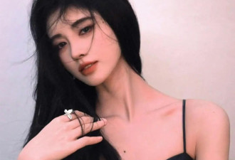四千年美女鞠婧祎晒最新写真，独立后首次大胆尝试性感风，网友赞