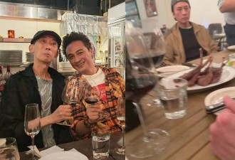 香港知名男星坐轮椅送别恩师，身形更加消瘦