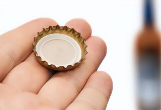 惊人研究：一瓶啤酒等于吞下130个塑料颗粒