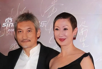 徐克的二婚老婆乐乐，40岁为爱染白发？和施南生相处和谐互不打扰
