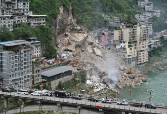 直击重庆山体崩塌救援现场