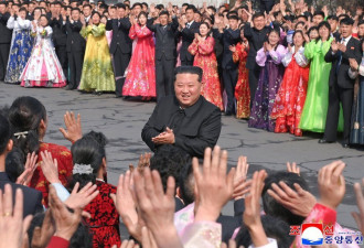 金正恩不再是朝鲜人唯一偶像