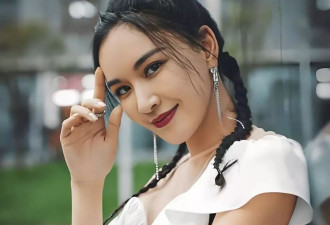 44岁莫小棋：未婚生子后谈过6次恋爱，至今单身