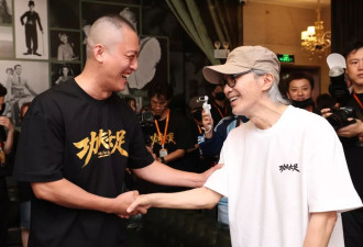 成龙新动作电影《飞鹰计划4》开机，72岁仍是一线打星