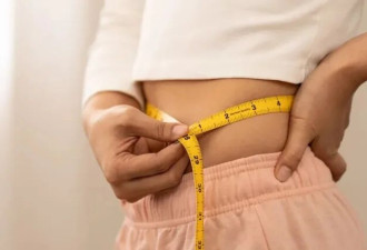 上热搜!20岁女生每天只吃一顿饭 肛门如80岁老人