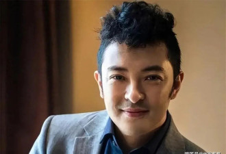 50岁富大龙近况曝光！与饶敏莉离婚已经4年，如今尽情享受单身生活