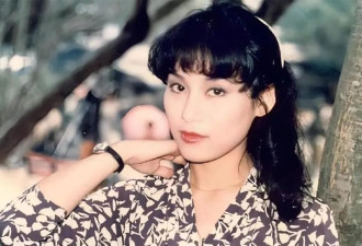出身豪门，给有妇之夫生娃惨遭抛弃，66岁仍单身