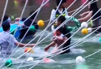 广东一名1岁多男童在“网红村”旅游时被溪水冲走