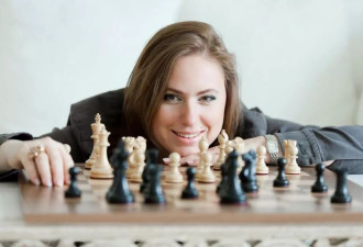 《后翼弃兵》照进现实？匈牙利拟推女棋王任总统