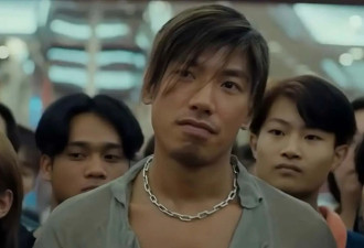 恭喜！香港知名演员低调结婚，妻子大概率是小25岁同居女友
