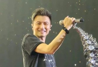 谢贤曾因儿子谢霆锋离婚落泪,感叹为何儿子要走他的老路？