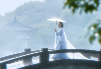 王祖贤首支AI短片来了，体验一下