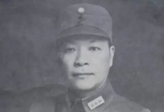 蒋介石收服“新疆王”盛世才
