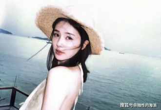 白鹿进组《开到荼蘼》前夕晒海边随拍，碎花泳衣尽显少女感