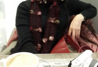 香港武打女星冻龄近照曝光，曾卷“衣柜捉奸”争议，豪门婚姻破裂