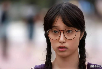 38岁李欣汝近况曝光！因得罪张艺谋后退圈，如今离婚独自抚养两个女儿