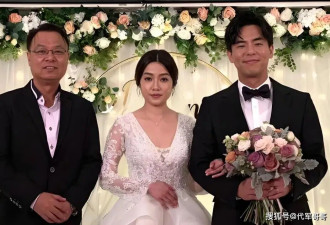 45岁柯有伦近况曝光！娶圈外美女生下一女，如今婚姻幸福成人生赢家