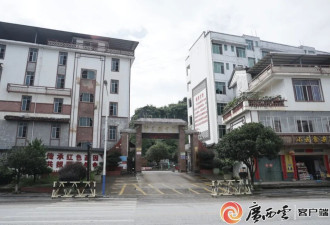 王虹：4岁时曾遭开水严重烫伤，学会独处....