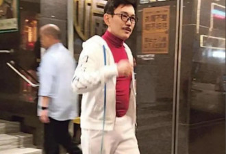 他是狄波拉现丈夫，心胸大度与谢贤称兄道弟，帮妻子处理前夫后事