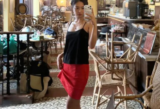 Jennie换了“黑红装”后大变样！穿黑吊带搭小红裙，编发美艳高级