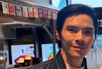42岁郭碧婷素颜逛商场！瘦到脸部凹陷却美得自然