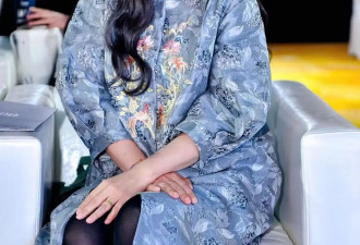“郝蕾”留回长发后像换了个人，穿新中式好贵气，美到差点认不出