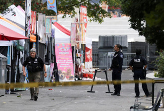 西雅图突爆枪声 所有人都在丢东西、拼命跑