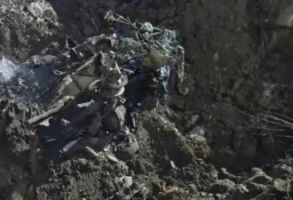 重庆山崩寻获失联中巴与人体组织 50人恐凶多吉少